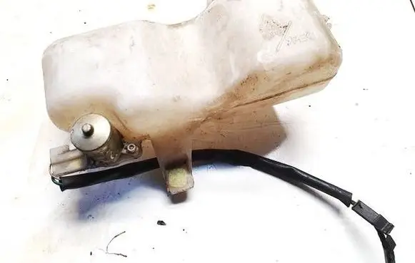 Mazda 626 Windshield washer fluid reservoir/tank 860141219 860141-219