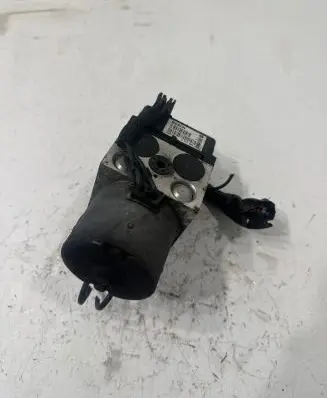 Volvo V70 ABS Pump 0273004224 290106