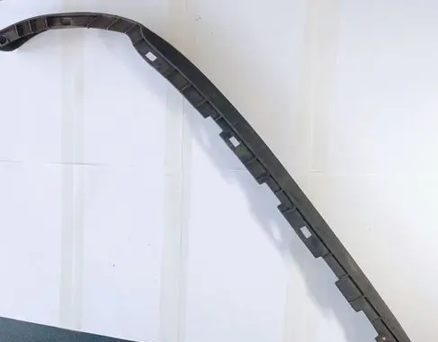 Opel Zafira B Front bumper lip 13247302