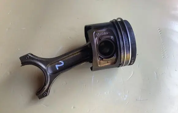 BMW 5 E60 E61 Piston with connecting rod 0840BB