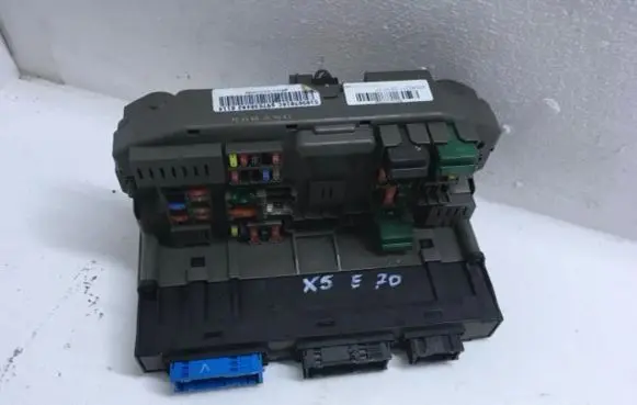 BMW X5 E70 Fuse box set 6976384