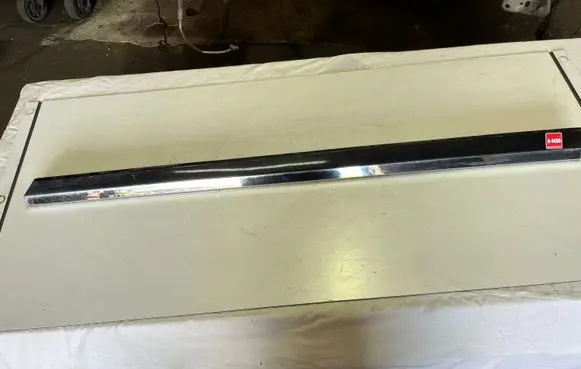 Volkswagen PASSAT B8 Front door trim (molding) 3G0854940D