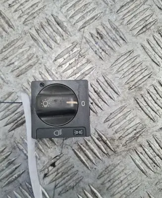 Fog light switch