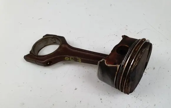 BMW 3 E90 E91 Piston with connecting rod