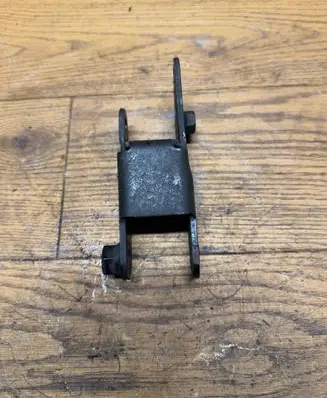 Opel Corsa F Gearbox mounting bracket 9824123780 A005XS01