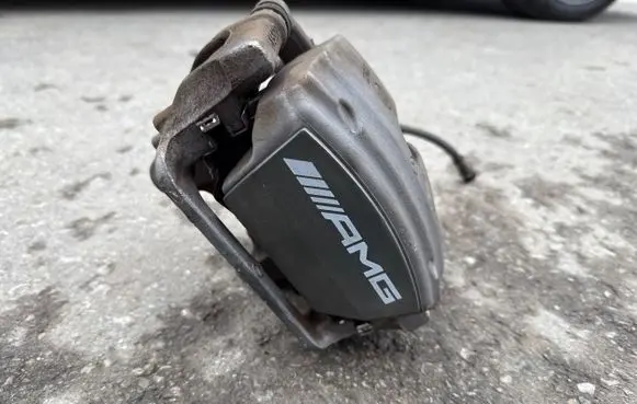 Mercedes-Benz EQE v295 Rear brake caliper 6V552D A009A689