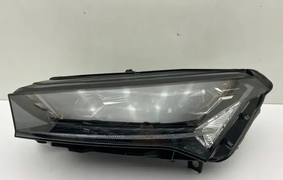 Skoda Enyaq iV Headlight/headlamp