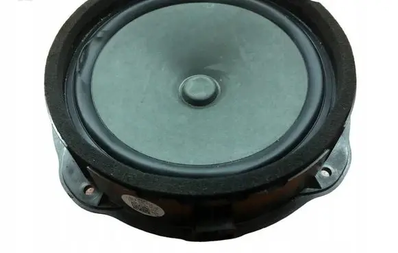 Audi Q3 8U Front door speaker 83G035415