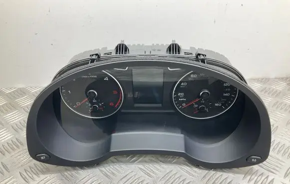 Audi Q3 8U Speedometer (instrument cluster) 8U0920980E