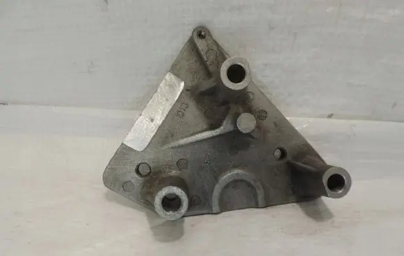 Opel Astra H Engine mounting bracket 97252070