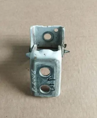 Peugeot 2008 I Front door upper hinge