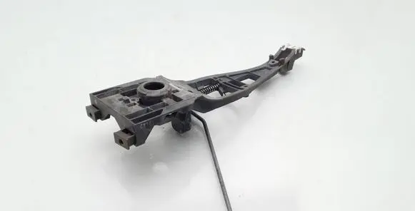 Volvo XC90 Front door exterior handle/bracket 