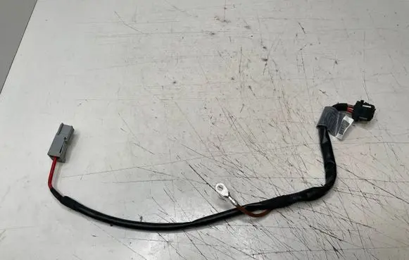 BMW 3 E92 E93 Positive cable (battery) 9125943 9141446