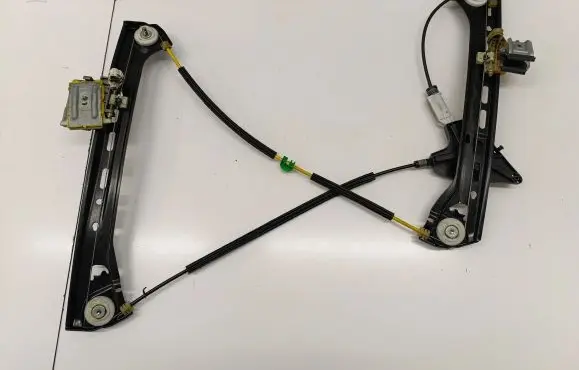 Mercedes-Benz C W205 Front door electric window regulator 