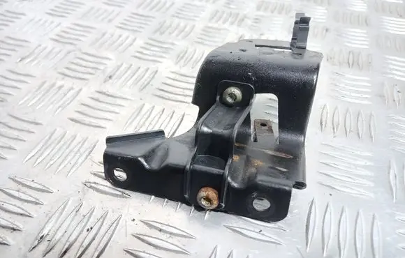 Volkswagen PASSAT B7 Other engine bay part