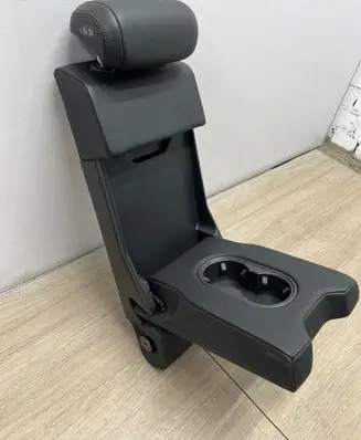 Porsche Macan (95B) Rear seat 