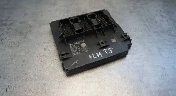 Seat Alhambra (Mk2) Engine control unit/module 5K0937086T
