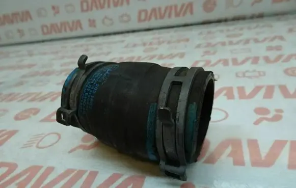 Mercedes-Benz Sprinter W906 Engine coolant pipe/hose A6512031682