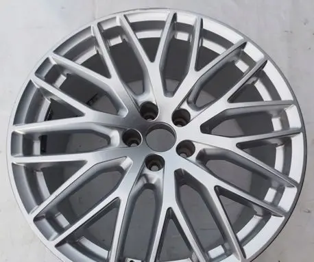 Audi Q7 4M R20 alloy rim 4M0601025Q