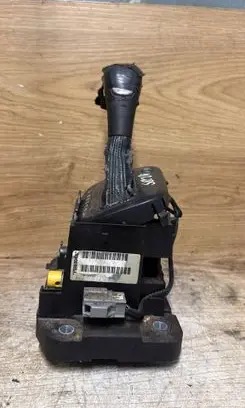Volvo S80 Gear shifter/selector P08699408