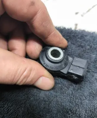Detonation knock sensor