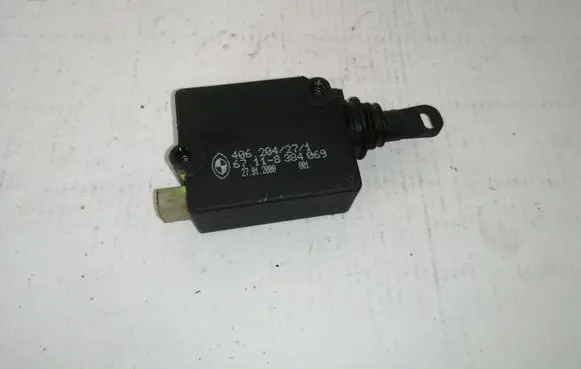 BMW 5 E39 Tailgate boot lock/latch motor 8384069