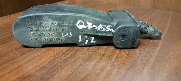 Audi Q7 4M Front door check strap stopper 4M0837267