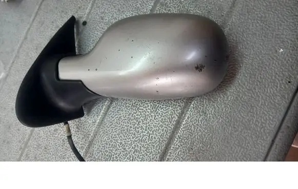 Nissan Micra Front door electric wing mirror 