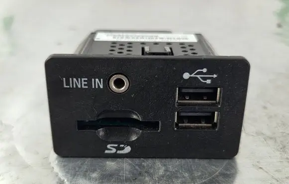 USB socket connector