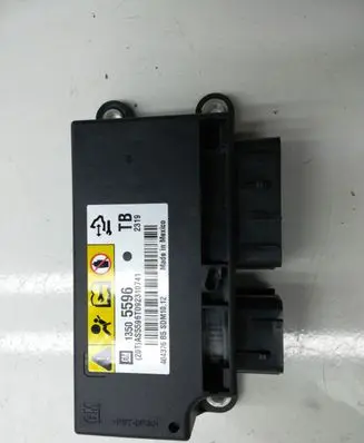 Opel Insignia A Airbag control unit/module 13505596