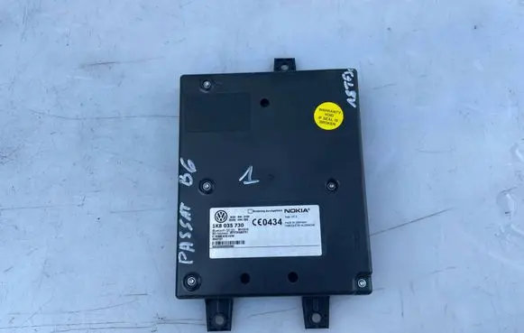 Volkswagen PASSAT B6 Bluetooth control unit module 1K8035730