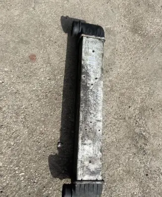 BMW 5 E39 Intercooler radiator 17512247359