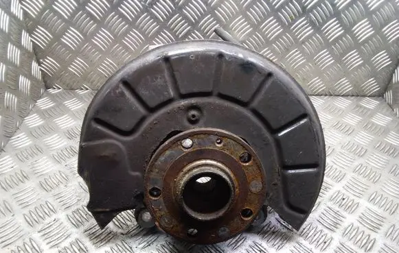 Volkswagen PASSAT B6 Front wheel hub