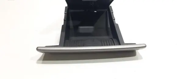Peugeot 308 Ashtray (front) 9658691077 1005208