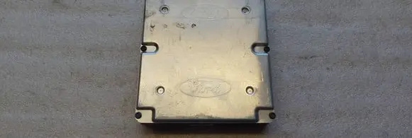 Ford Mondeo MK I Engine control unit/module 93BB12A650CC