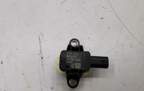 Audi A6 S6 C7 4G Airbag deployment crash/impact sensor 4H0955557 5902RB4