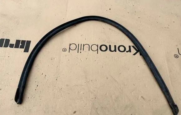 Peugeot Rifter Rubber seal loading door 9817904580