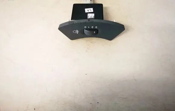 Chevrolet Kalos Headlight level height control switch