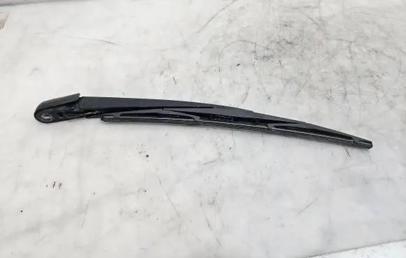 Honda CR-V Rear wiper blade arm 35610