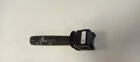 Chevrolet Camaro Wiper control stalk 84489120 02170110329