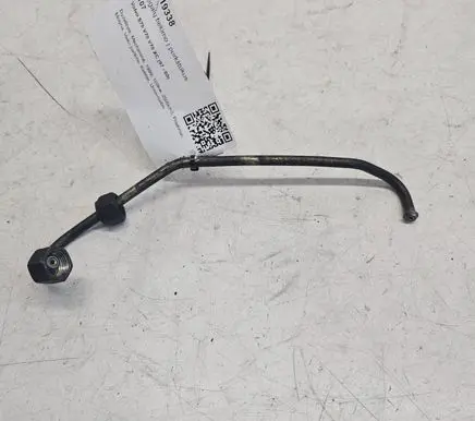 Volvo S70 V70 V70 XC Fuel injector supply line/pipe 