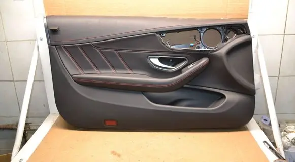 Mercedes-Benz C AMG W205 Front door card panel trim A2057202526 7364RRR