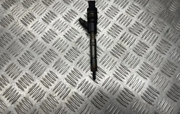 Toyota Yaris Fuel injector 0445110085