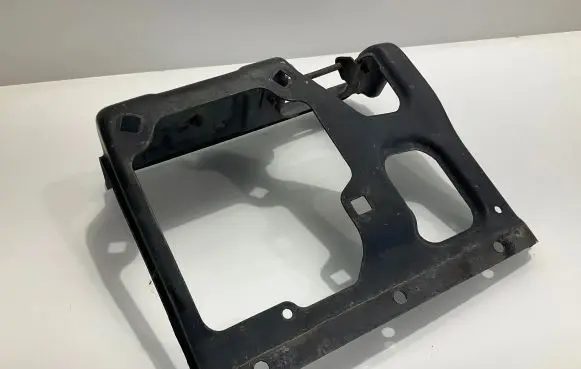 Mercedes-Benz CLS C219 Radiator support slam panel bracket 