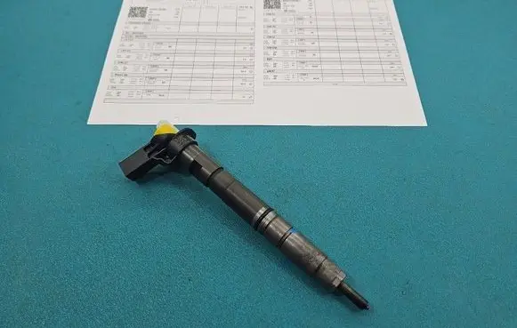 Audi A4 S4 B8 8K Fuel injector 0445116030 IMPRK1557143