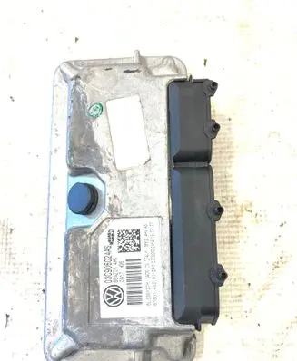 Volkswagen Golf V Engine control unit/module 03C906024AS 6L338Y45H
