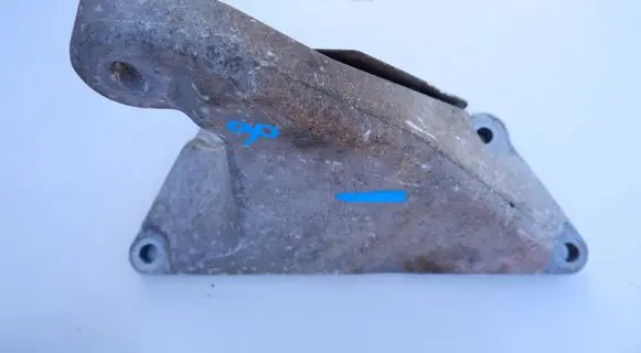 BMW X3 E83 Engine mounting bracket 3415180