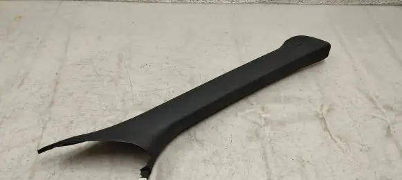 Porsche Macan (95B) (A) pillar trim 95b867234