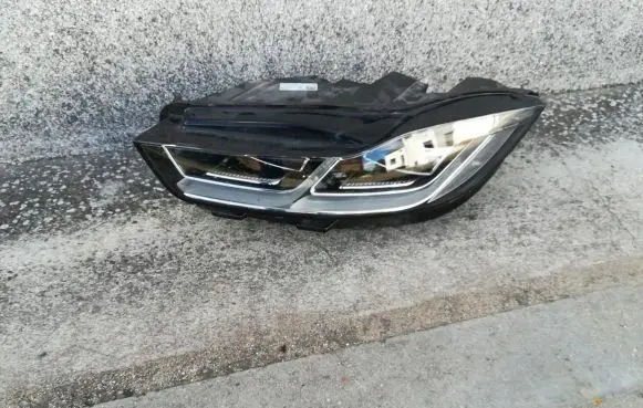 Jaguar I-Pace Headlight/headlamp M9D3-13W030-EB