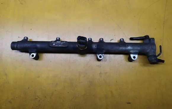 Hyundai Santa Fe Fuel main line pipe 0445214026 3140027000